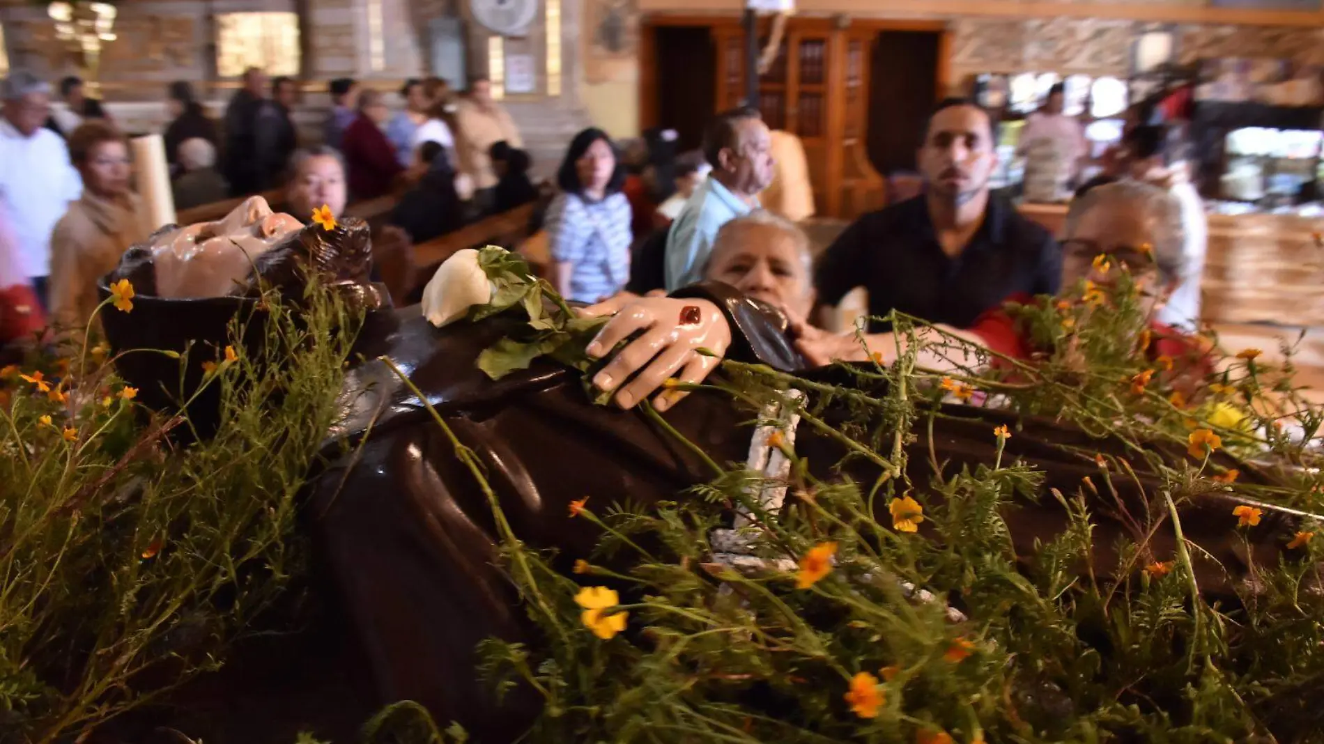 Irapuatenses muestran su devoción a San Francisco de Asís  (2)